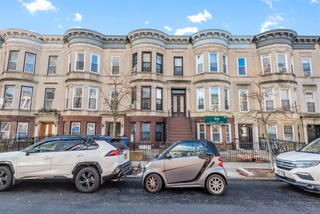 452 77TH STREET