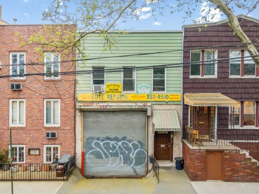 498 HUMBOLDT STREET