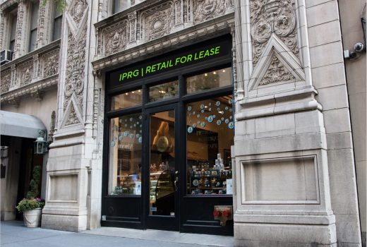 911 7TH AVENUE – RETAIL LEASE