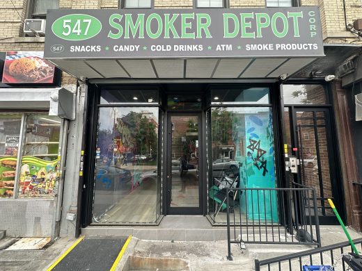 547 KNICKERBOCKER AVENUE – RETAIL LEASE