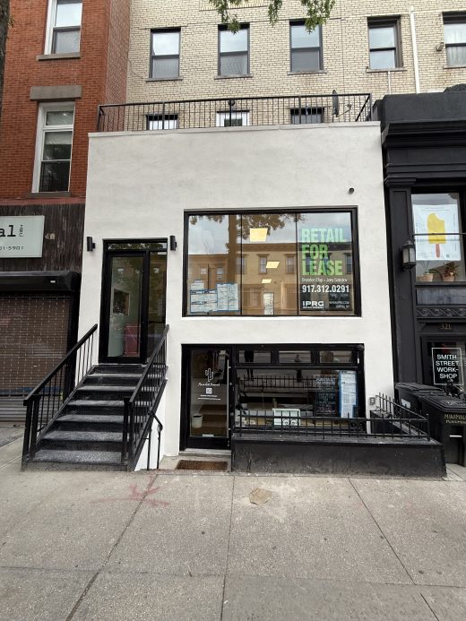 319 COURT STREET