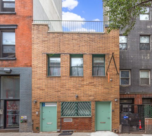 402 WEST 40TH STREET