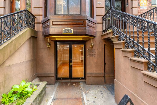 124 EAST 36TH STREET